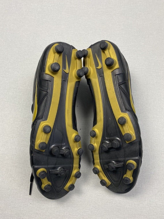 Mens Vintage Nike Total 90 Shift 2006 Cleats Soccer Boots Mens Vintage Nike Total 90 Shift 2006 Cleats Soccer Boots