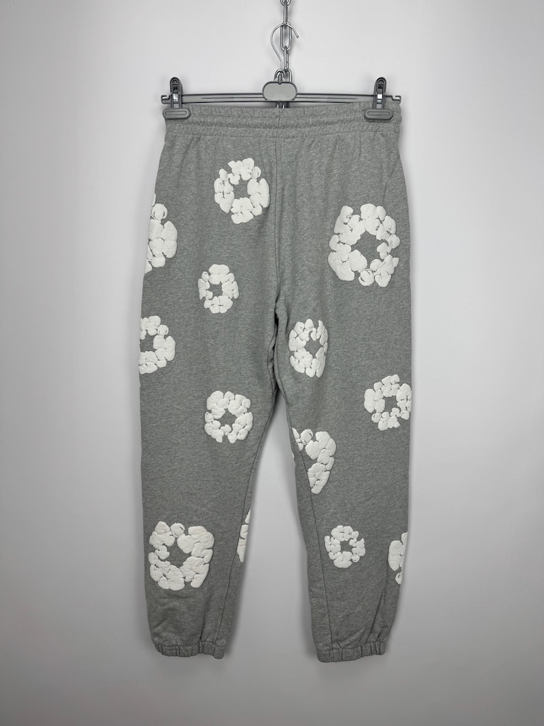 Herrkläder Denim Tears Träningsbyxor Grå Blommig Storlek L Tillverkad i USA Sällsynt bild 3