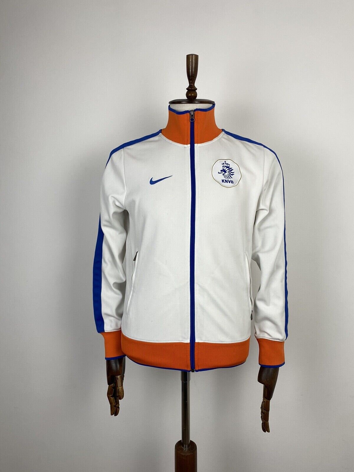 Nike Size XS S M L XL Sportswear Heritage Women's Full Zip