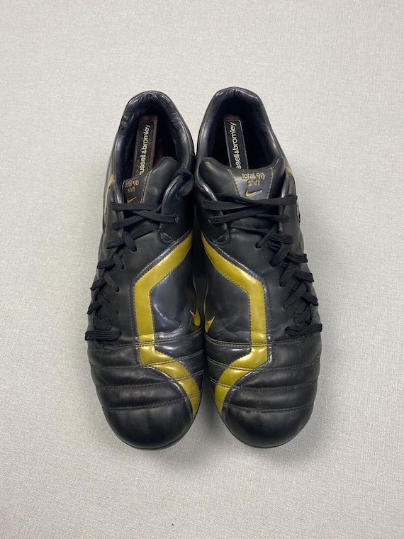 Mens Vintage Nike Total 90 Shift 2006 Cleats Soccer Boots Size US