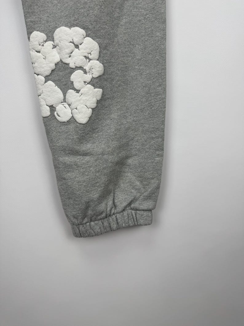 Herrkläder Denim Tears Träningsbyxor Grå Blommig Storlek L Tillverkad i USA Sällsynt bild 5