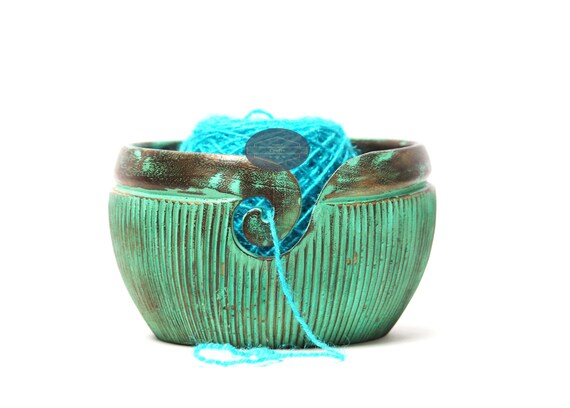 Wooden Yarn Bowl crafted for Portable Yarn Storage Bowl Knitting