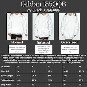 Może przedstawiać: Tabela rozmiar&oacute;w dla rozpinanych bluz z kapturem Gildan 18500B. Tabela pokazuje wymiary w calach dla rozmiar&oacute;w XS, S, M, L i XL. Tabela zawiera wymiary długości rękawa, całkowitej długości ciała i szerokości ciała.