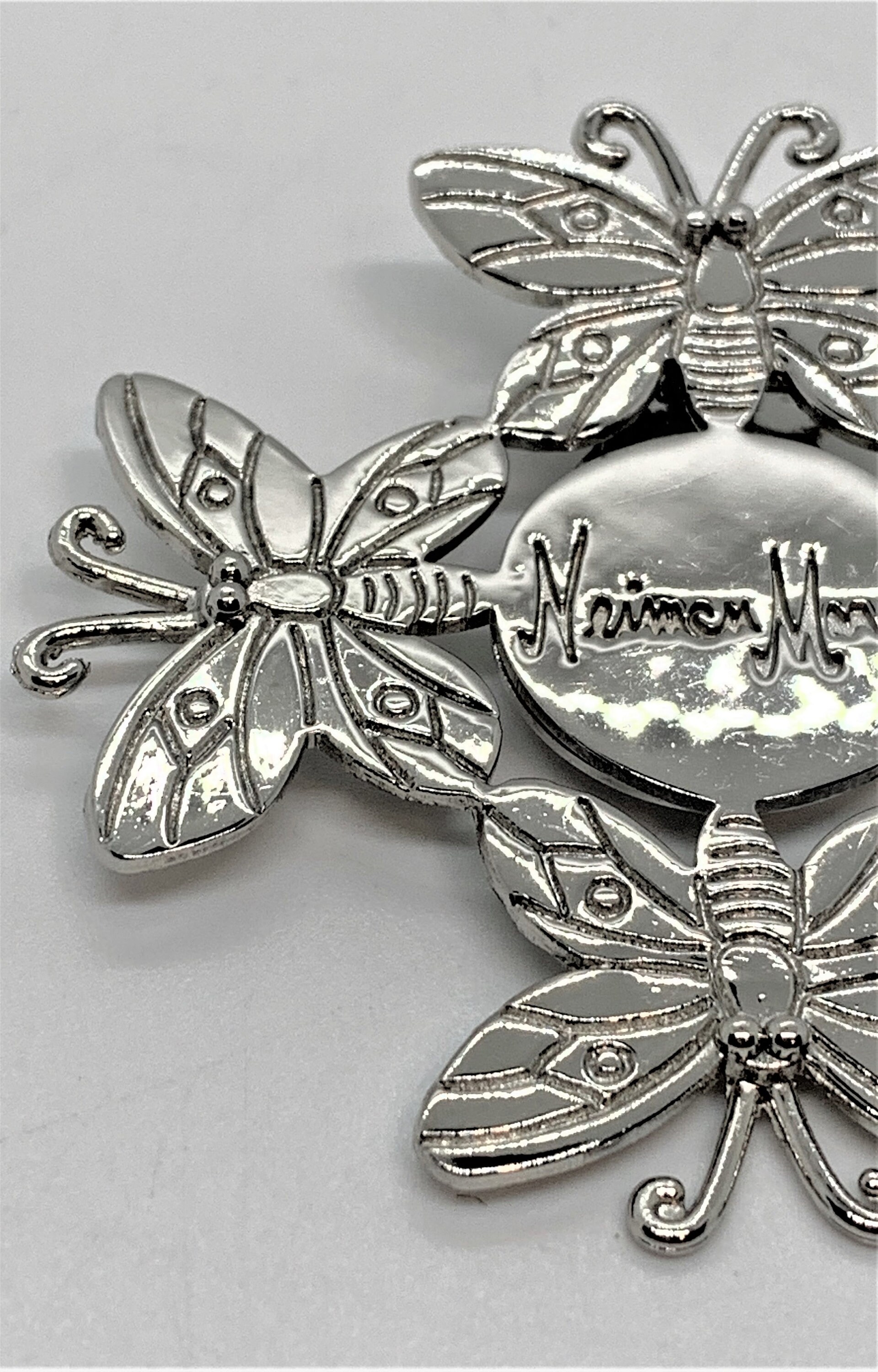Vintage Neiman Marcus Silvertone Butterfly Scarf Clip  display picture 2