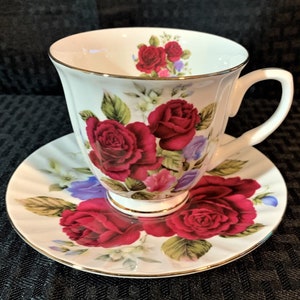 Beautiful Dynasty Royal Patrician Teacup & Saucer Deep Red Roses