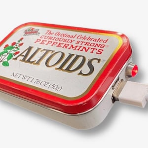 Cargador portátil de lata de menta vintage Altoids de 6000 mAh / Banco de energía portátil para teléfonos inteligentes, AirPods, cargador de teléfono, regalo del día de San Valentín