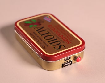 Vintage 6000mAh Altoids Tin Portable Charger (Cinnamon)