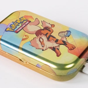 9300mAh Arcanine Tin Power Bank / Power Bank, Cargador de teléfono, Regalos para niños, Energía de respaldo, 33 vatios hora, regalo de viaje, Pokemon, 151
