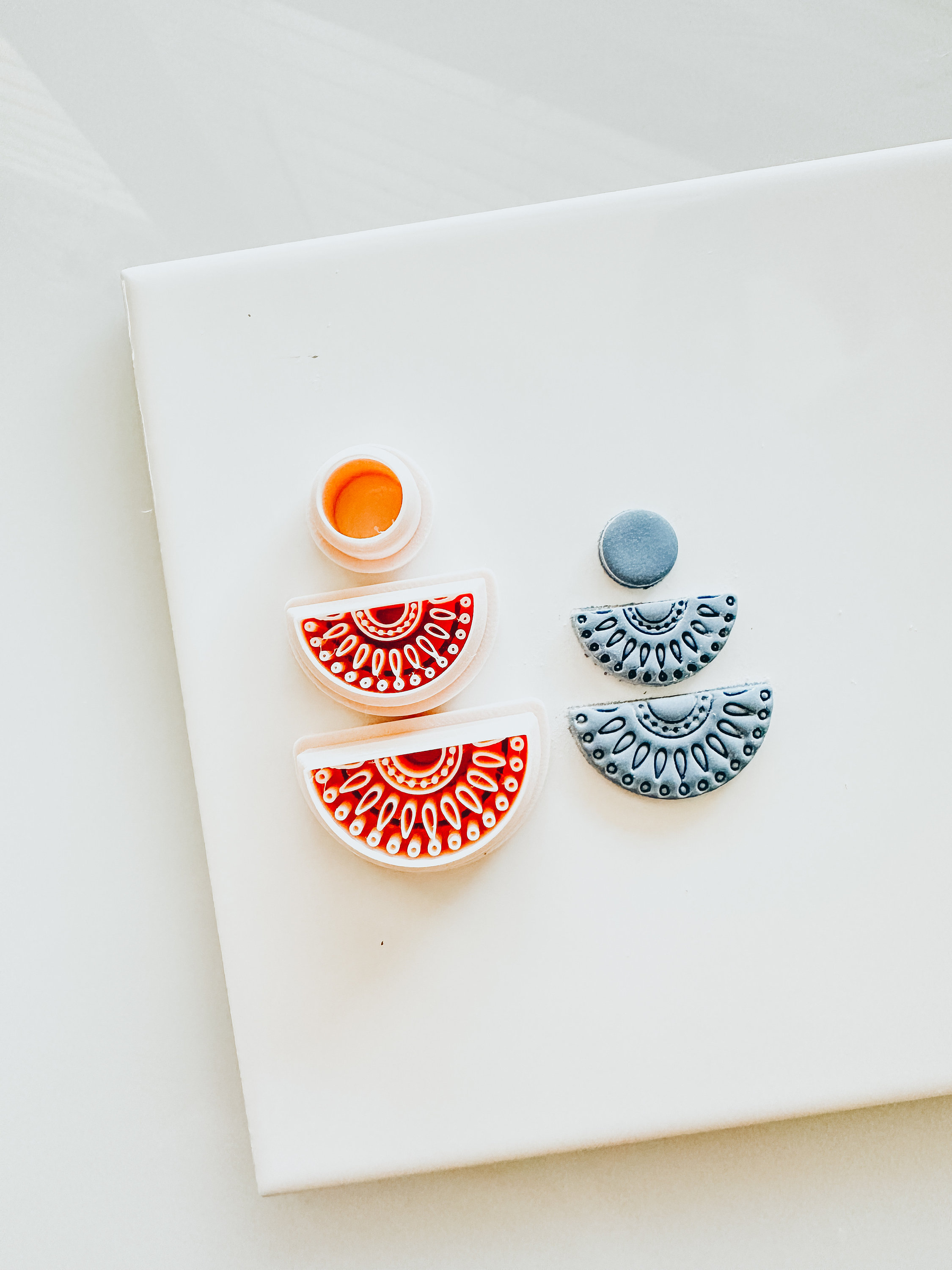 Coupe-boucles d'oreilles Aura Boho Mediterranean en pâte polymère gaufrée 2,15 pouces