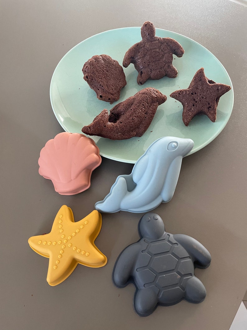 6pcs sand toy set of silicone / beach toys / sand buckets / Etsy