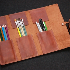 Rolo de pincel de couro, ideias de presentes para artistas, rolo de artista, porta-pincel, melhores presentes para artistas, bolsa de enrolar pincel