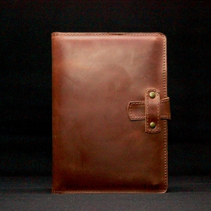 A5 Leather Notebook Cover – Personalized Engraved Journal Sleeve with Pen Pocket & Strap Closure, Handmade Cowhide