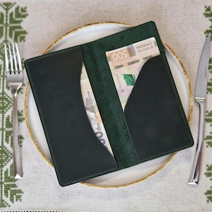 Leather Bill Holder & Check Presenter with Custom Logo – Crazy Horse Server Book | Personalized Guest Check Holder