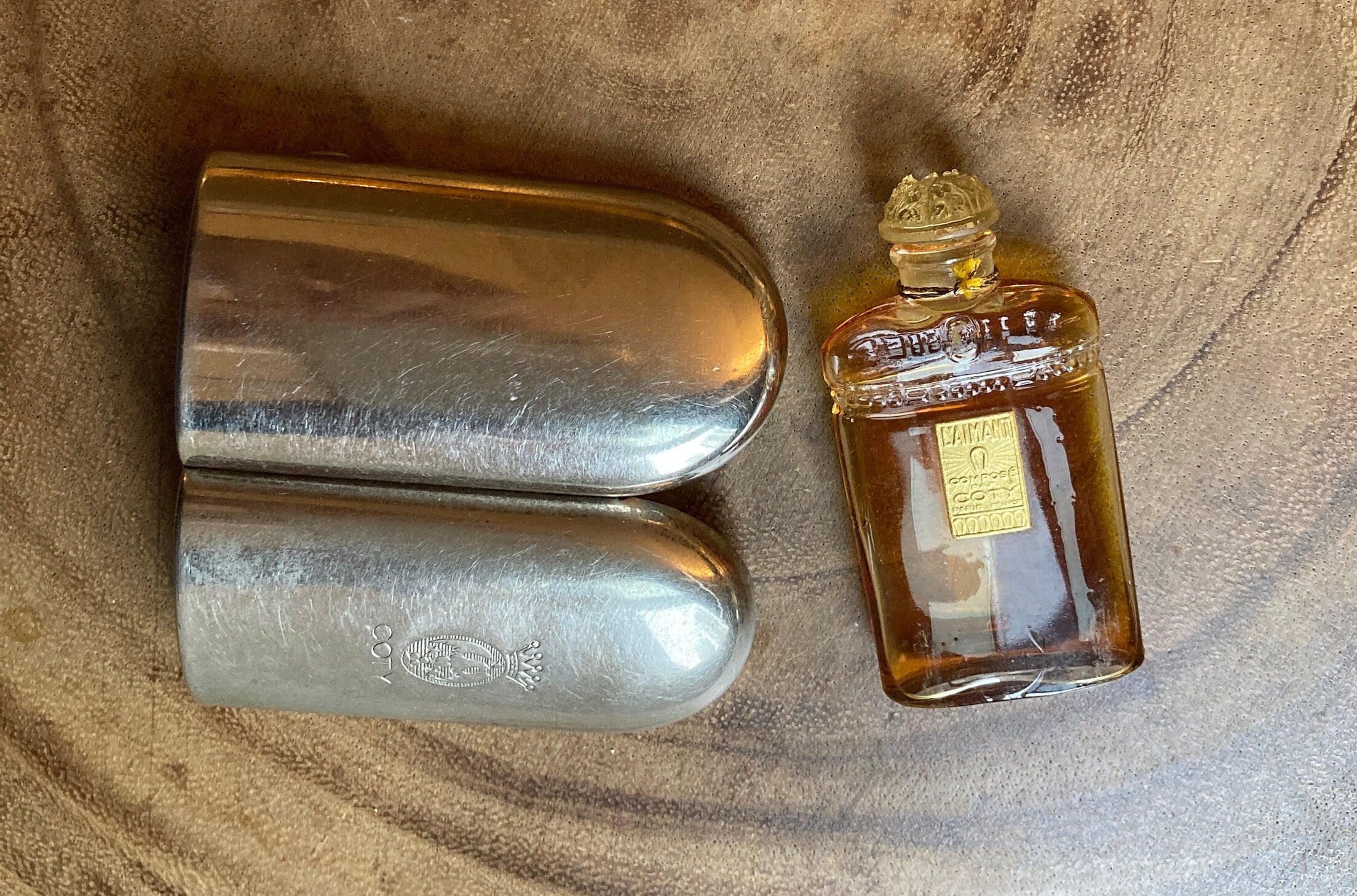 【希少】COTY　L'AimanT　コティ　ヴィンテージ　パルファム Rare Vintage Coty .59 fl oz L'Aimant Parfum in Original Box