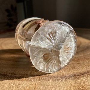 Bouteille en verre de parfum rétro délicat, bouteille d'encens d'huile  essentielle, bouteille de broderie, décoration artisanale domestique