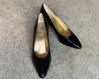 Elegant Dress Shoes - Bruno Magli -  Made In Italy. Size 8B