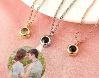 Projection Photo Necklace,Custom Photo Necklace,Memorial Jewelry,,Personalized Photo Inside Pendant,gift for her.