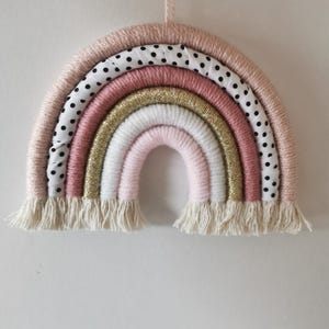 Macrame Rainbow Wall Hanging, Pink Nursery Decor, Girls Bedroom Wall Art, Boho Shelf Decoration, Baby Shower Gift imagem 9
