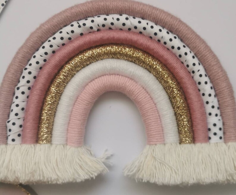 Macrame Rainbow Wall Hanging, Pink Nursery Decor, Girls Bedroom Wall Art, Boho Shelf Decoration, Baby Shower Gift imagem 3