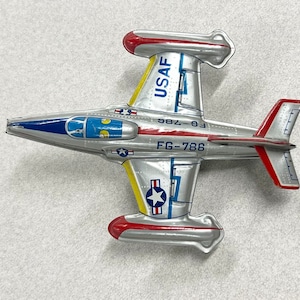 US Air Force Jet FG-786 -  Tin Litho 1950&#39;s Friction Toy Jet - Tin Litho plane - Made in Japan - Friction works - all original parts