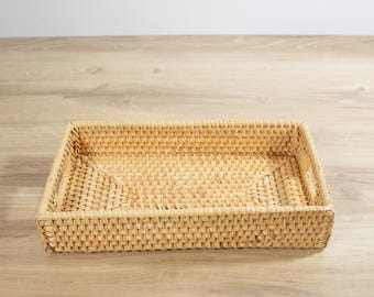 Plateau de toilette artisanal en rotin : panier de rangement en osier avec poignées, style bohème