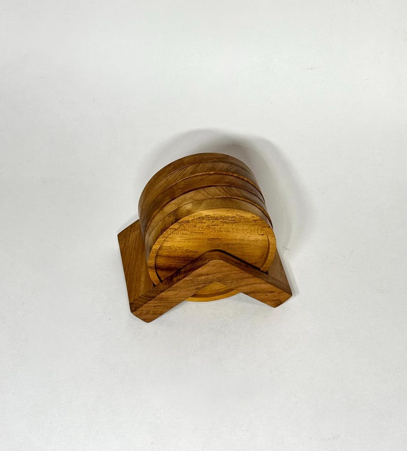Ensemble de dessous de verre triangulaires en bois de teck, fabriqués artisanalement. Design naturel. Accessoire de cuisine et de salle à manger. Protection contre l'eau. Écologique. image 16