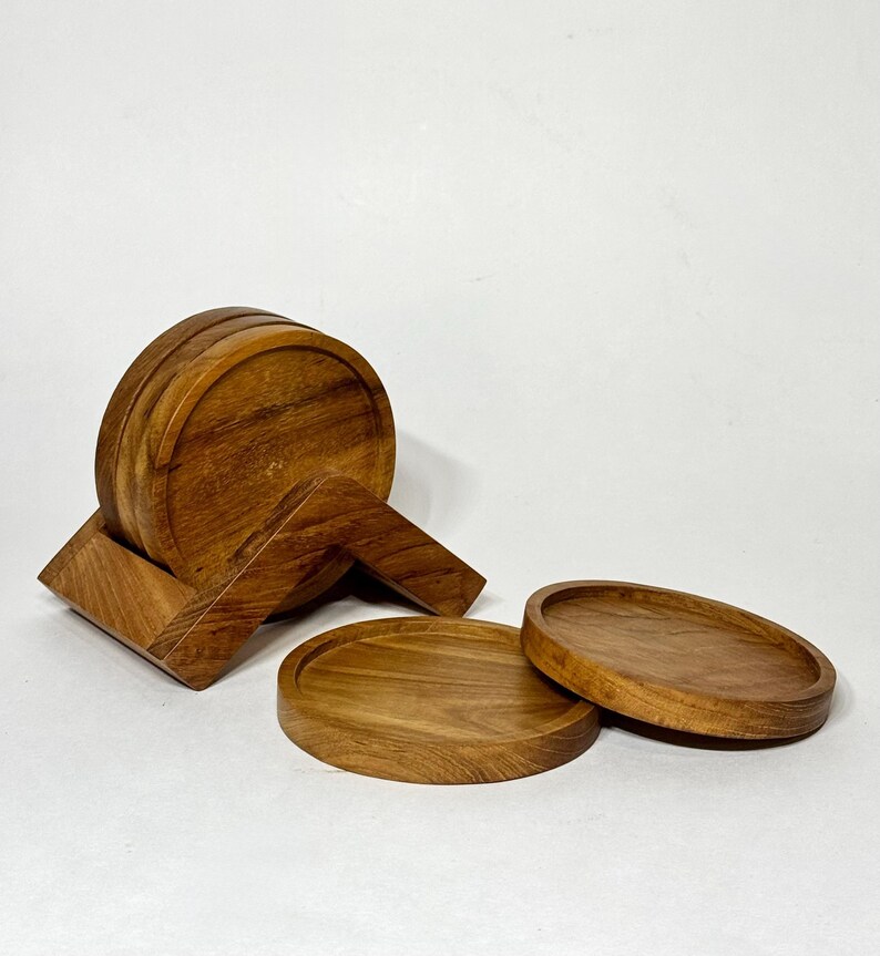 Ensemble de dessous de verre triangulaires en bois de teck, fabriqués artisanalement. Design naturel. Accessoire de cuisine et de salle à manger. Protection contre l'eau. Écologique. image 15