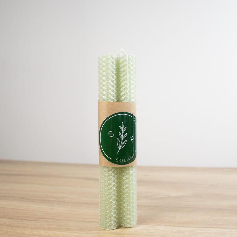 Solange & Frances Beeswax Taper Candles - Thumbnail 4