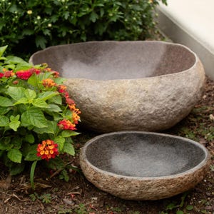 Stone Bird Bath Garden Outdoor Water Bowl Backyard Wildlife Habitat Accessory Yard Ornament Patio Fountain Drinking Basin Feeder Dish Rustic