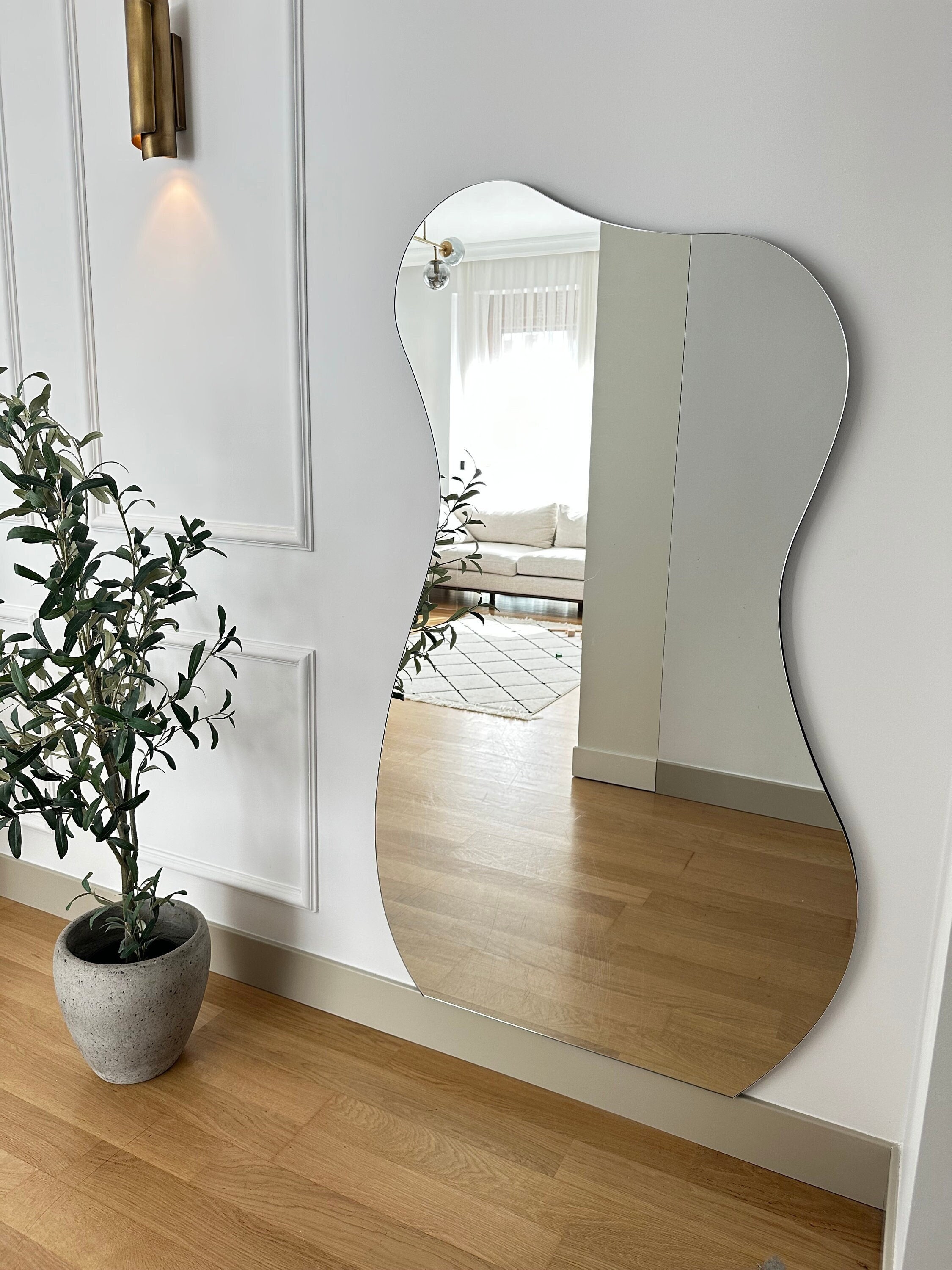  Espejo de pared irregular para decoración, espejo asimétrico de  madera, moderno espejo grande de baño, espejo decorativo único de 20 x 30  pulgadas para entrada, dormitorio, sala de estar, baño 