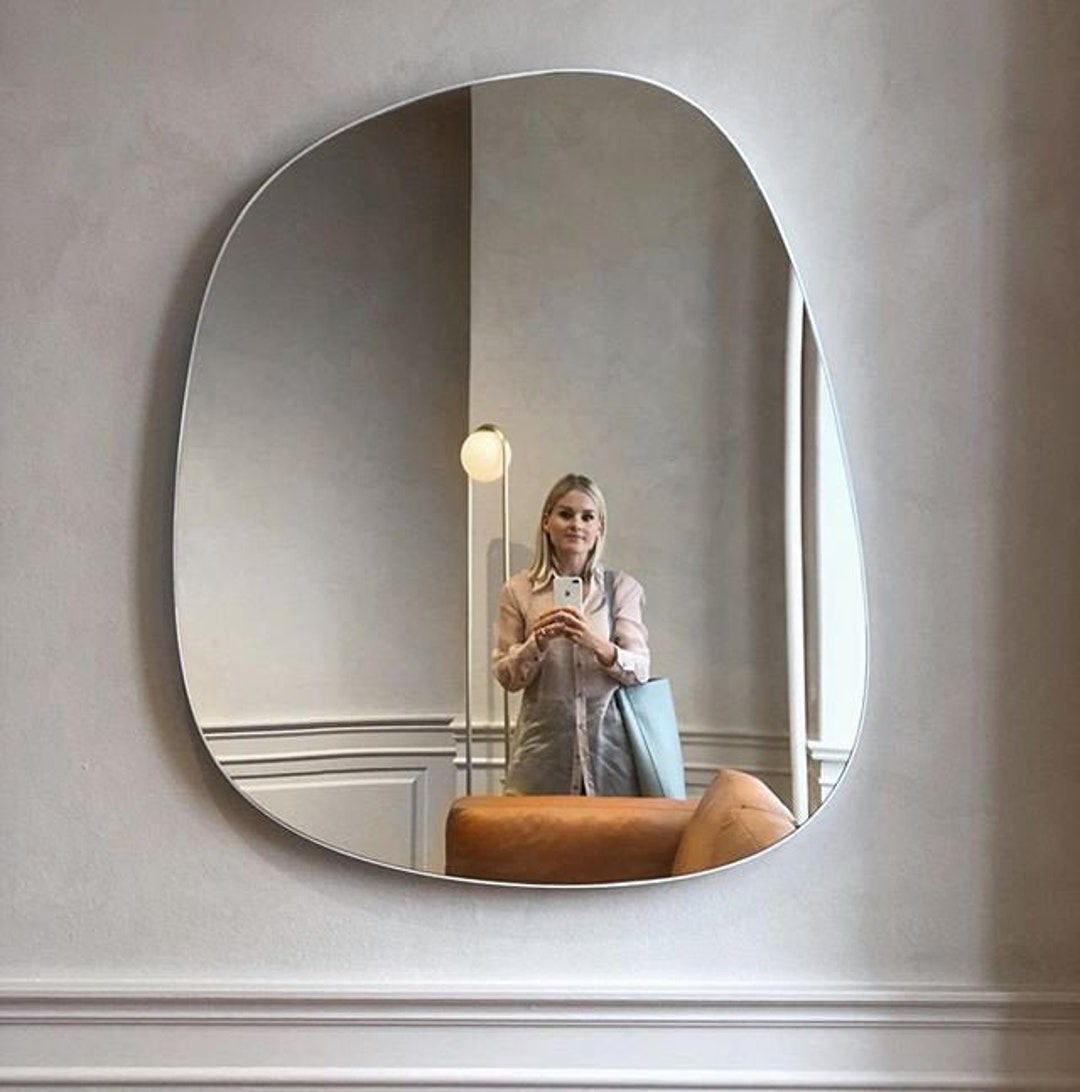 Mirror aesthetic: entdecke die schönsten Spiegel für Deine  Wohnungsdekoration