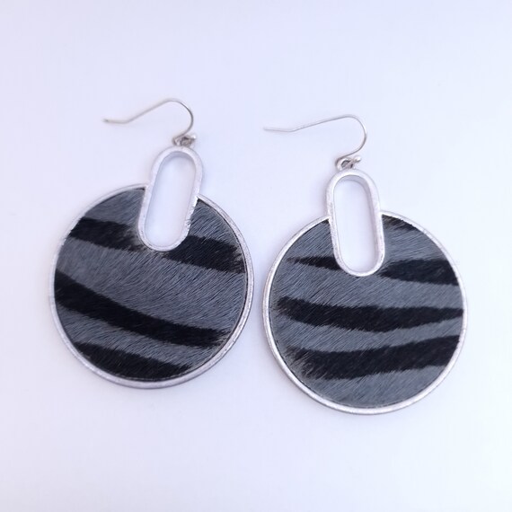 Vintage Zebra Earrings | Animal Print Earrings | … - image 2