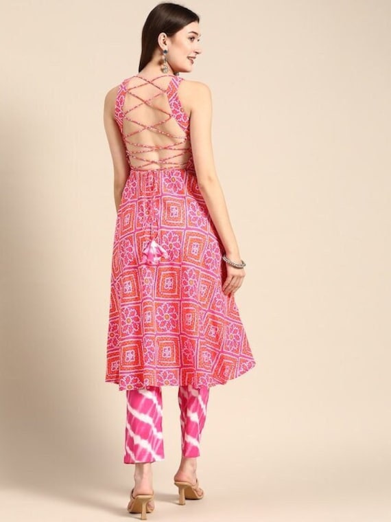 Ladies Floral Printed Kurti Pant Set, Size : M(38), L(40), XL(42), XXL(44),  Color : Sky Blue at Rs 475 / Set in Jaipur