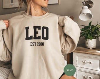 Custom Leo Sweatshirt, Personalized Astrology Sweater, College Style Leo Birthday Gift,  Custom Zodiac Sweatshirt, August September Crewneck