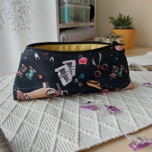 Project bag sewing, Small sewing hobby pouch, Sewing tools storage purse, Sewing hobby pouch, Gift for her, Gift for sewing friend