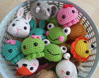 Crochet Plushie Animaux (Grenouille, Vache, Poulpe, Lion, Lapin, Renard, Chien, Éléphant, Ours)
