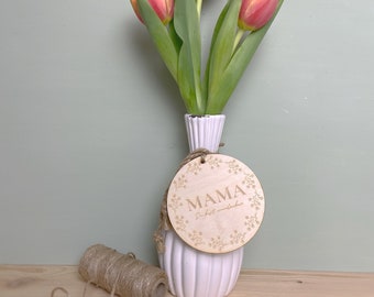 Mama Holz Anhänger 10cm | Mutter Geschenkanhänger Holzgravur | Holzschild vintage Blumenrahmen