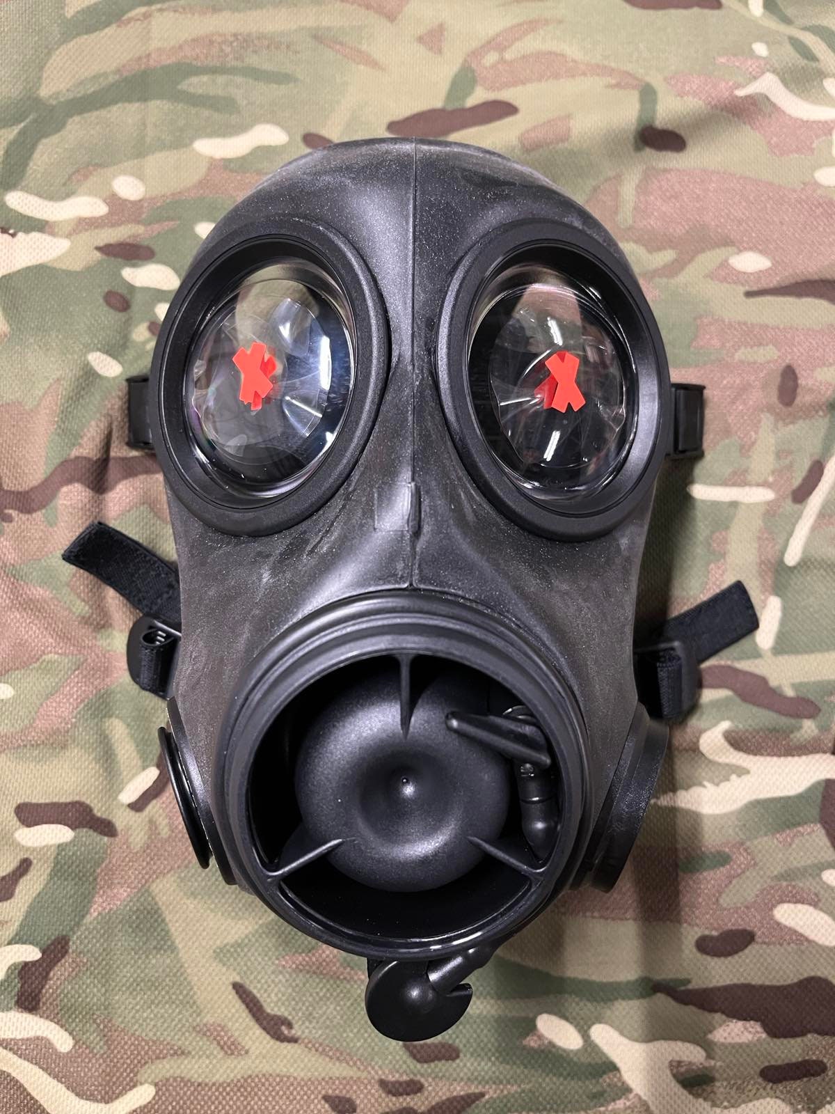 イギリス軍(SAS)S10ガスマスク gasmask AVON　ハンク　バイオ