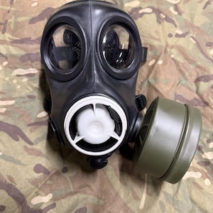 Avon Fm12 Gas Mask - Etsy