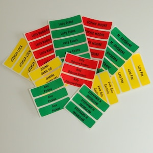 Étiquettes autocollantes colorées