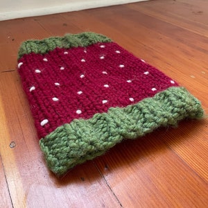 Strawberry Fields Snood