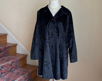 Vintage Neiman Marcus Crushed Velvet Swing Coat with Three Quarter Sleeves | Women's Black Velvet Jacket Size Medium to Large