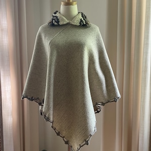 1970&#39;s Cape Gray Stripe Wool with Nordic Style Collar with Decorative Knit Border | Vintage Poncho Size Extra Small/Small | Herringbone Wool