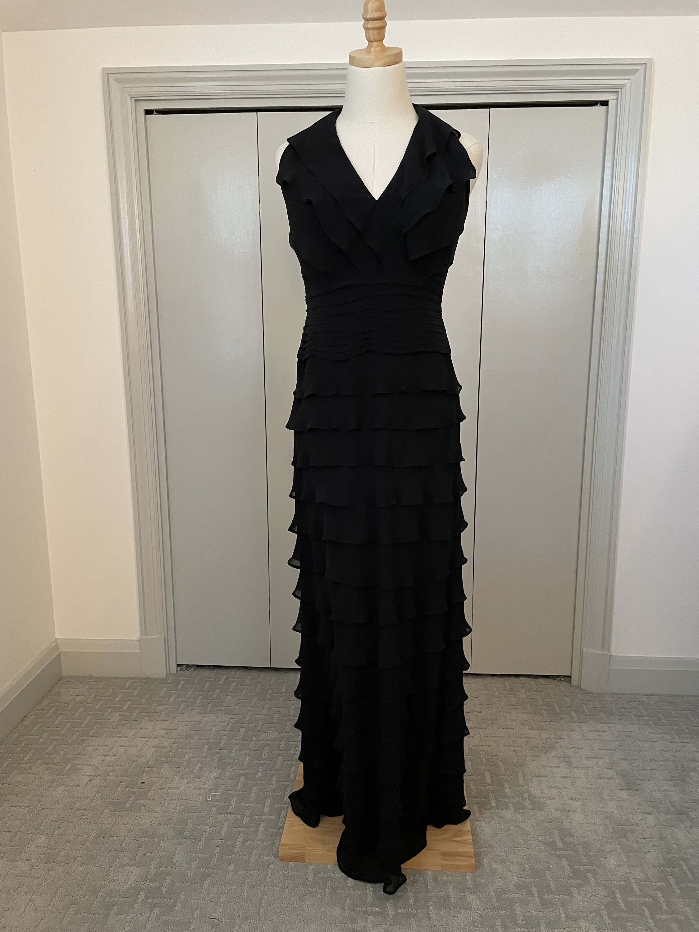 Halter lace Ruffle Dress-Black