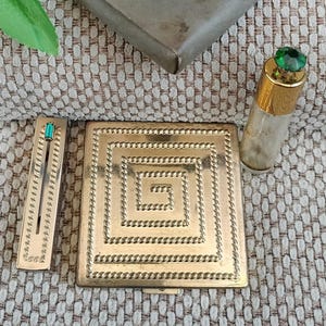 Elizabeth Arden 3 Piece Vanity Set, vintage compact /lipstick /perfume, green rhinestone