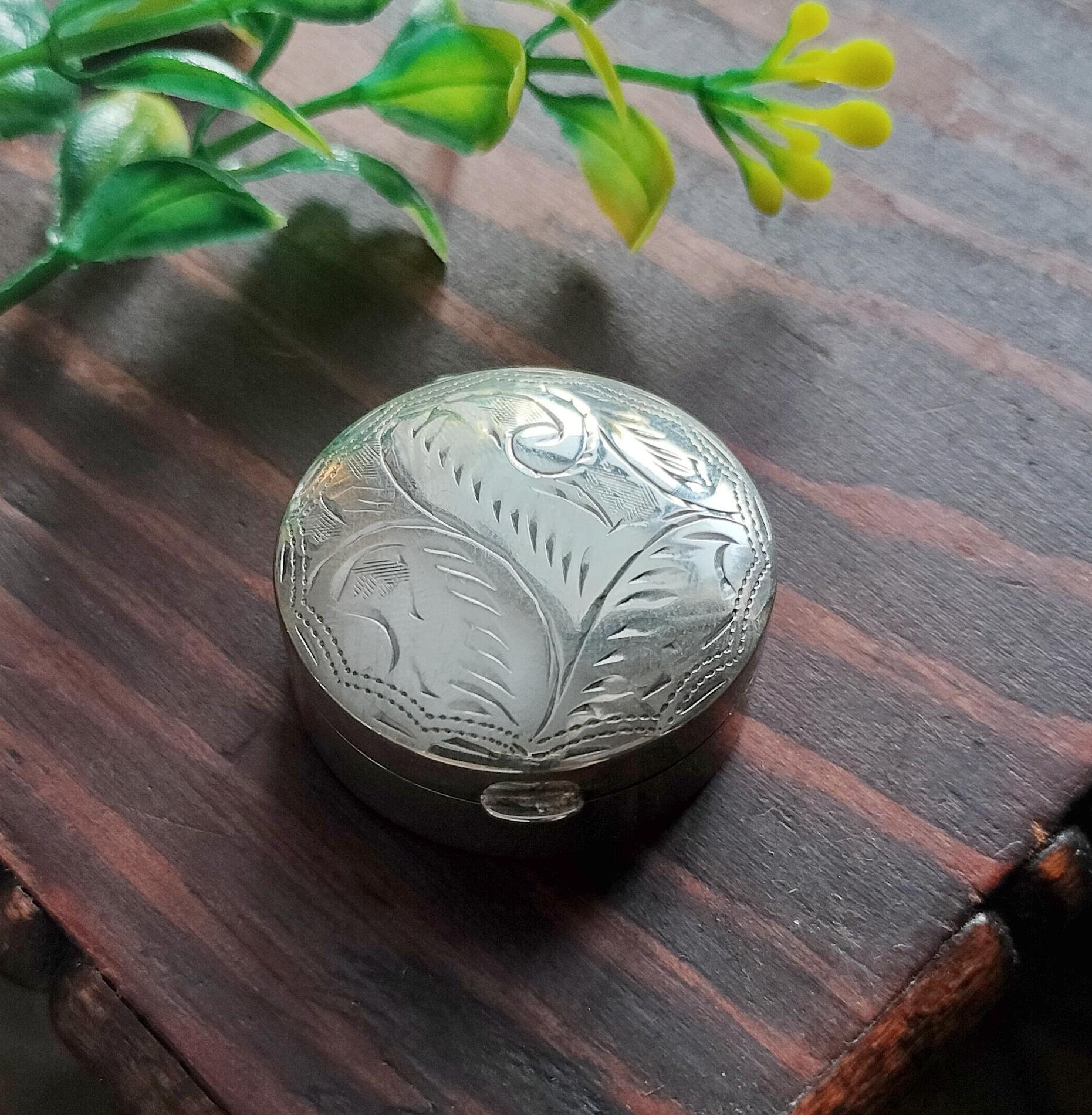 Pill Box Hallmark - Etsy