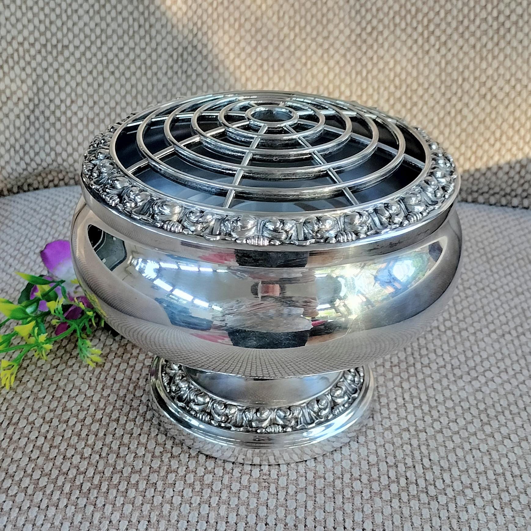 Ianthe of England - Etsy