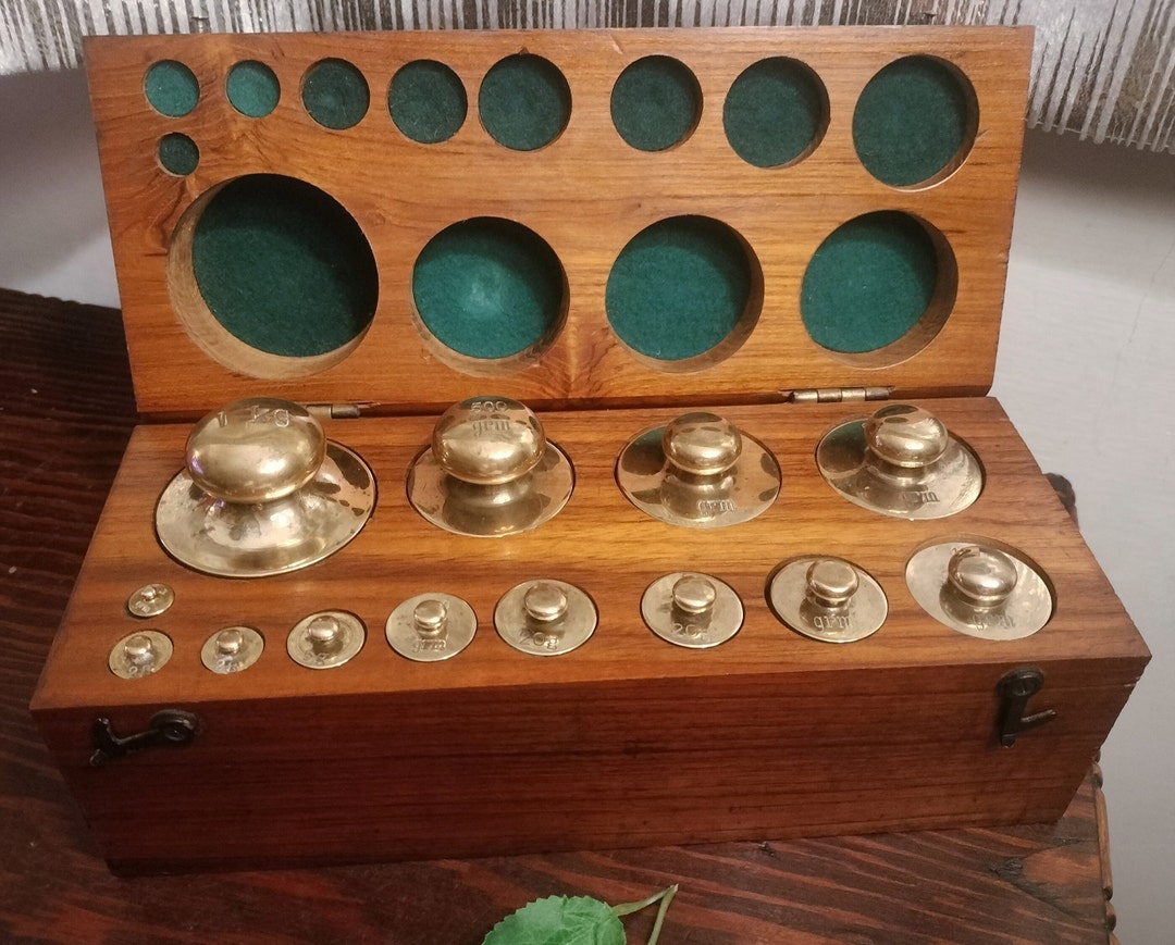 Brass Calibration Weights, Complete Laboratory Set in Wooden Box, 1 Kg
