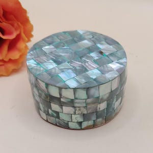 Abalone Pill Box, small round trinket box with metal lining & lift off lid