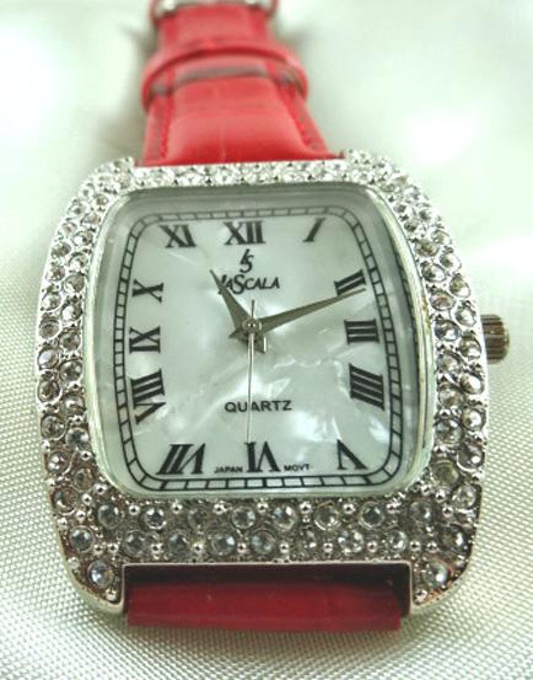Genevex Women Silver Tone Pave Crystal Bezel Quartz Watch Genevex Watch Women Silver Tone Pave Bezel Pink Leather Band  main image 4